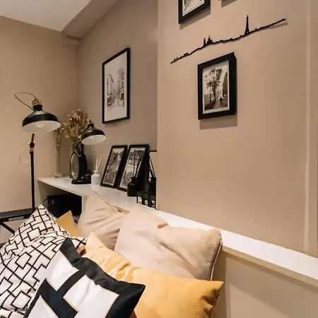 Appartement Chic & Stylish 1bd Apart Louvre-rivoli! Parijs